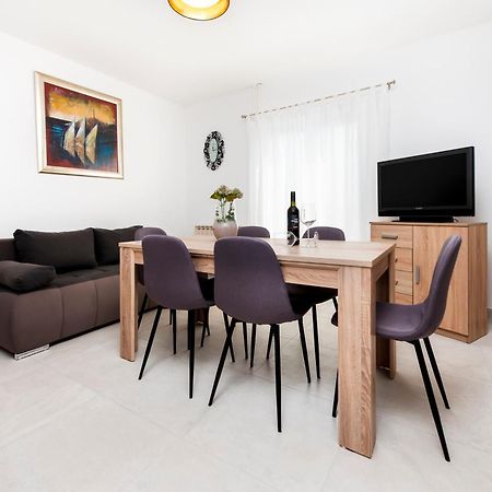 רוביני Apartment Ivo מראה חיצוני תמונה